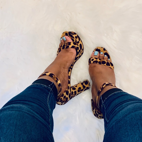 Leopard heels - Picture 2 of 3
